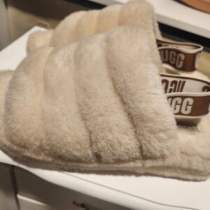 UGG Fluffy Cream Slippers
